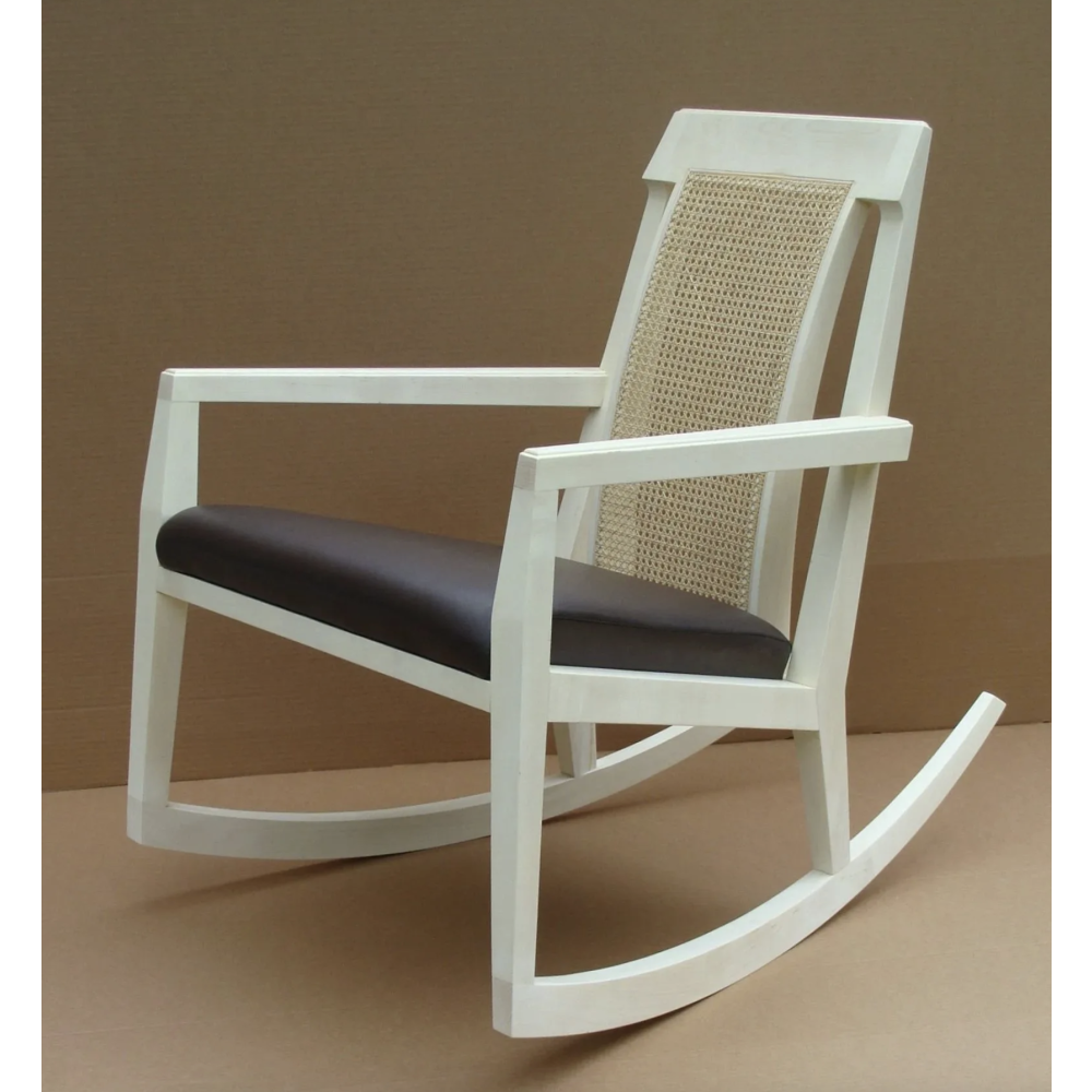 Kavisli Sırtlı Sallanan Sandalyeler